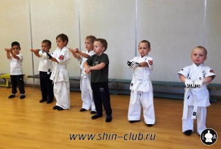 zanyatiya-karate-deti-4-5-let-8